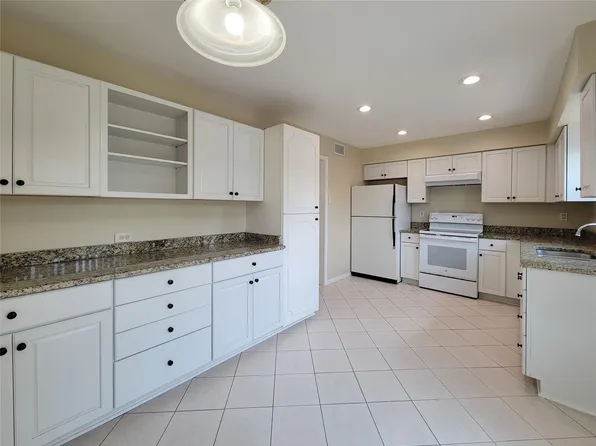 7600 Burgoyne Rd Unit 114, Houston, TX 77063