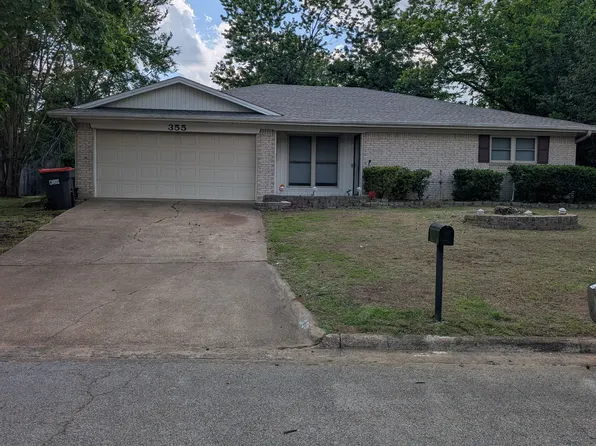 355 32nd St NE, Paris, TX 75460