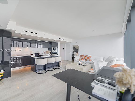 4th image of 1451 Brickell Ave Unit 1503