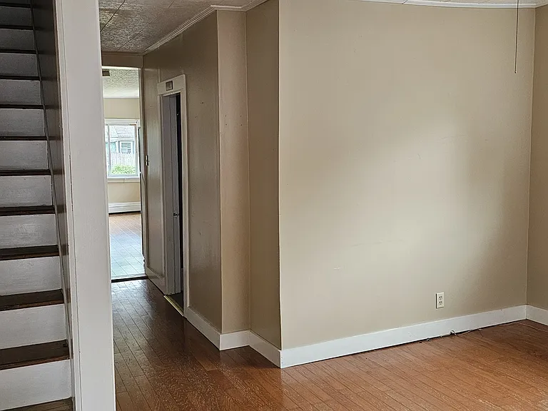 88 E Valentine St #2 — Photo 15