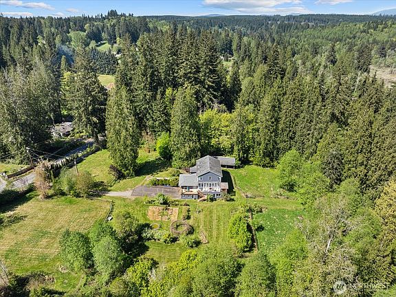 2nd image of 121 N Carpenter Road