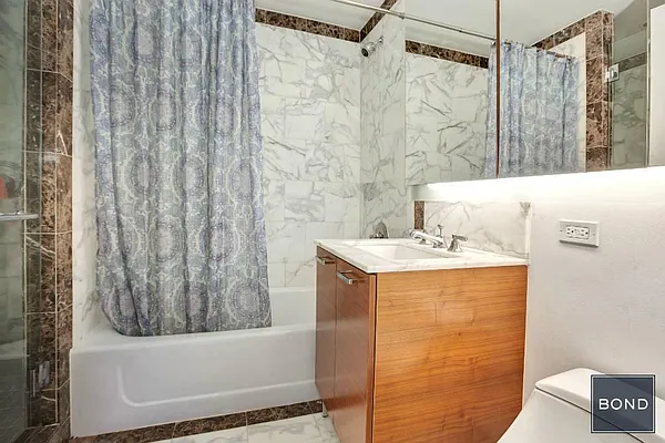 Sold by Bond New York | media 4