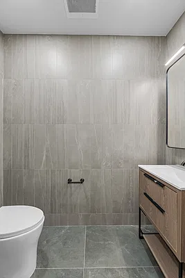Bathroom, photo 1