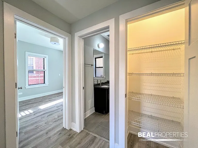 916 Crain St #1 — Photo 13