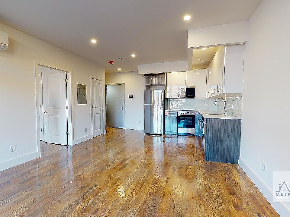 1st image of 13828 Queens Blvd APT 5F