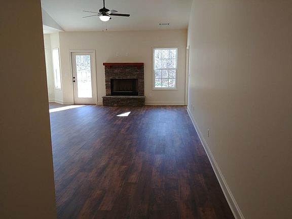 Vaulted Family Room