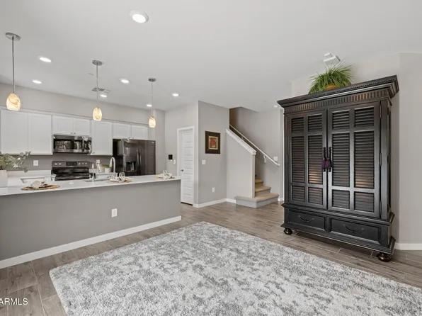 2746 S DECATUR Drive #102, Gilbert, AZ 85295