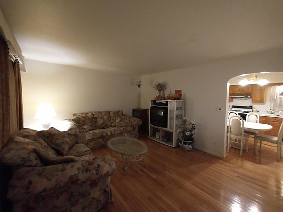 4th image of 34 Robert Dr #1