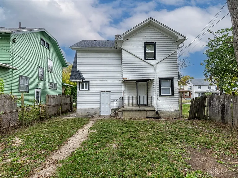 338 Kenwood Ave — Photo 23