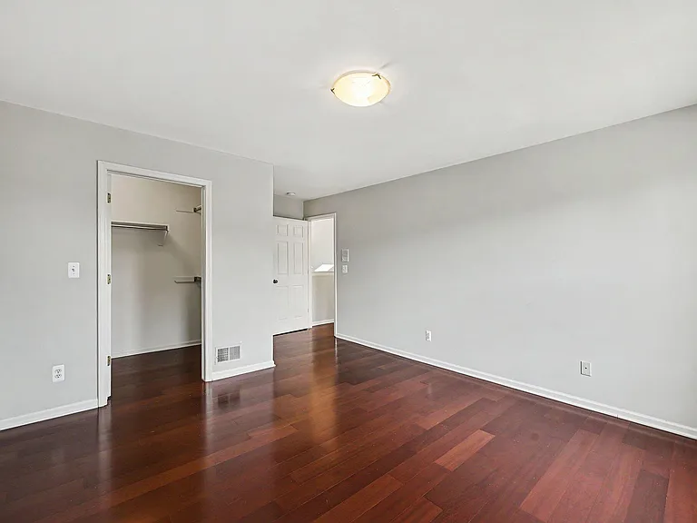 4304 Gateway Cir — Photo 21