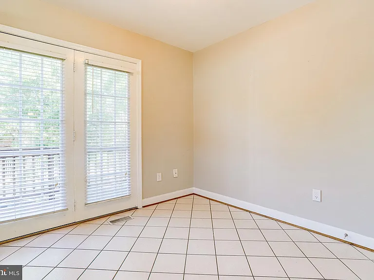 1706 S Edgewood St — Photo 33