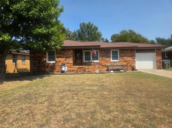 1728 S Walnut St, Pauls Valley, OK 73075