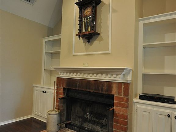 3rd image of 208 Eastgate Dr