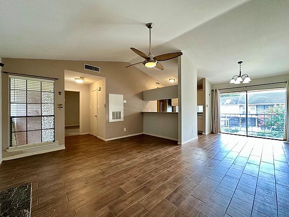 3rd image of 2211 S Kirkwood Rd APT 35
