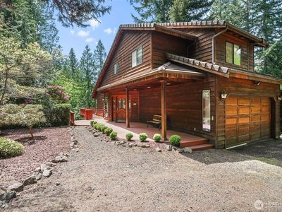 200 N Lakeshore Place, Hoodsport, WA, 98548