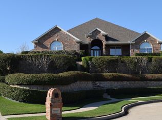 9009 Ranch Bluff Ct, Benbrook, TX 76126