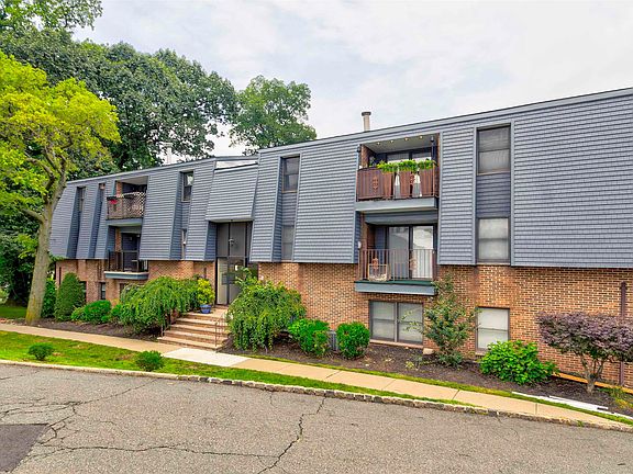 5th image of 700 Schuyler Ave APT E12
