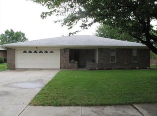 2822 Porter Dr, Amarillo, TX 79110