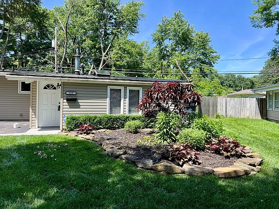 4th image of 153 Douglas Dr