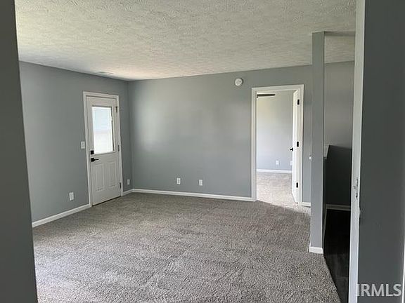 3rd image of 517 Schroeder Ct