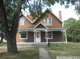 516 Pine St, Paynesville, MN 56362