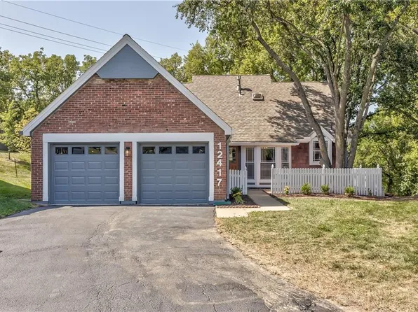 12417 W 82nd Pl, Lenexa, KS 66215