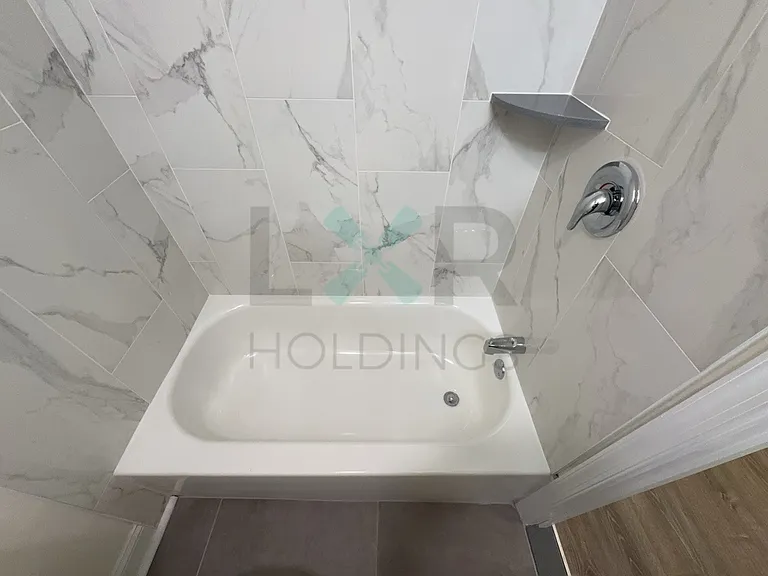38 Rhodes Ave #1 — Photo 4