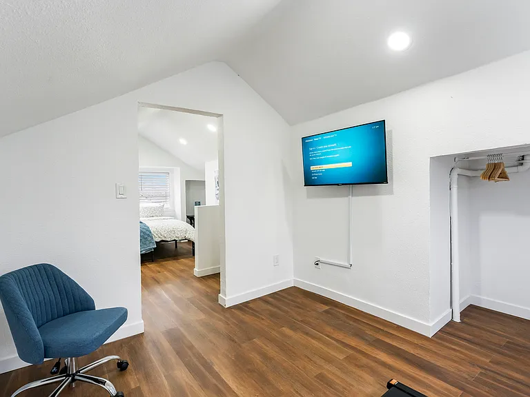 7906 N Brandon Ave #A — Photo 10