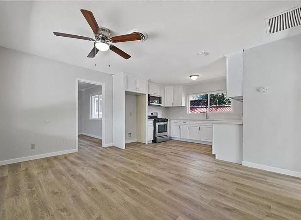 Open living area/kitchen