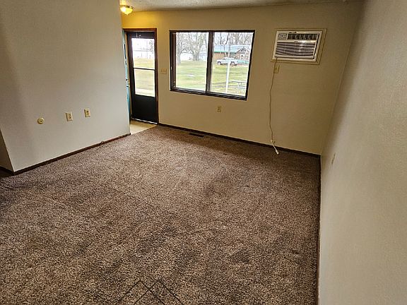 3rd image of 102 8th Ave NW #8-A
