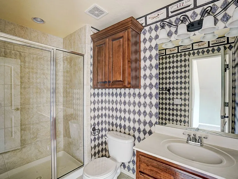 4601 NW 162nd Ct — Photo 32