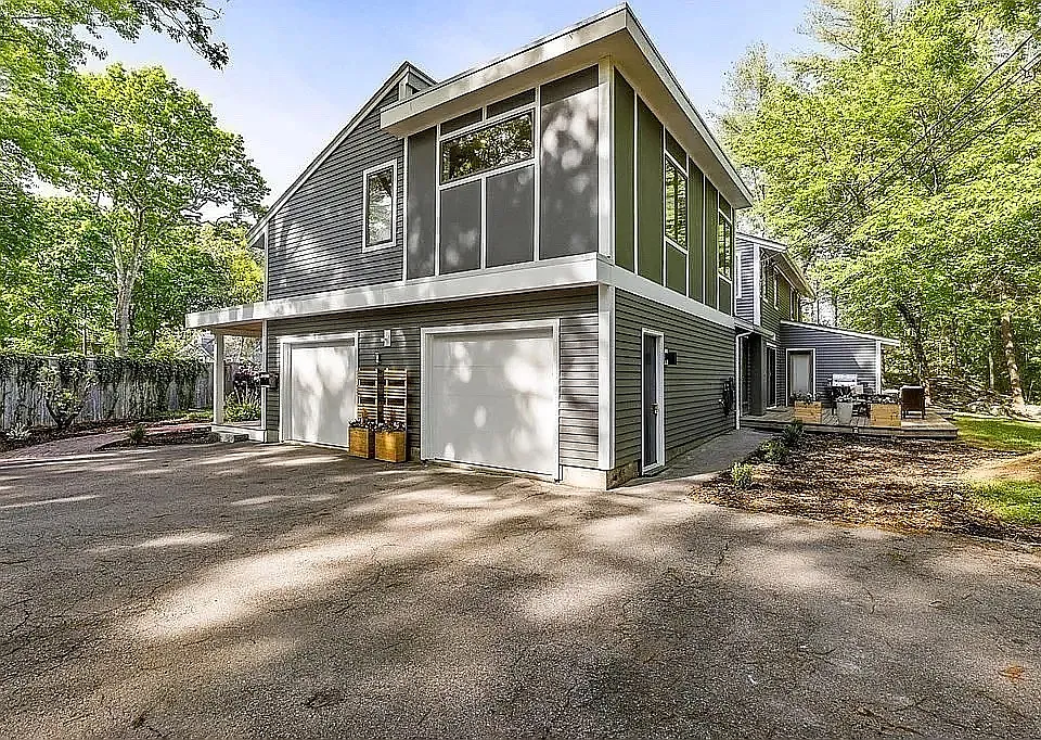 142 Ward St