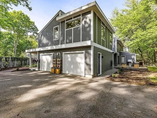 142 Ward St, Hingham, MA 02043