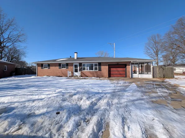 76 Maurene Ct, Granite City, IL 62040