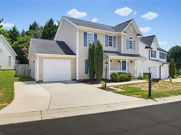 3rd image of 4712 Summerlyn Place Dr