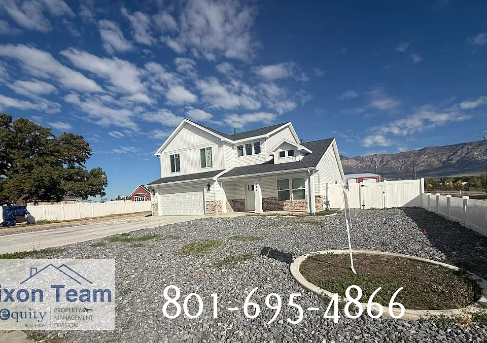 584 W Harrisville Rd