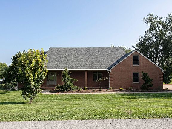 2nd image of 152 Treetop Ct