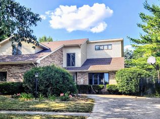 2904 Crestridge Dr, Champaign, IL