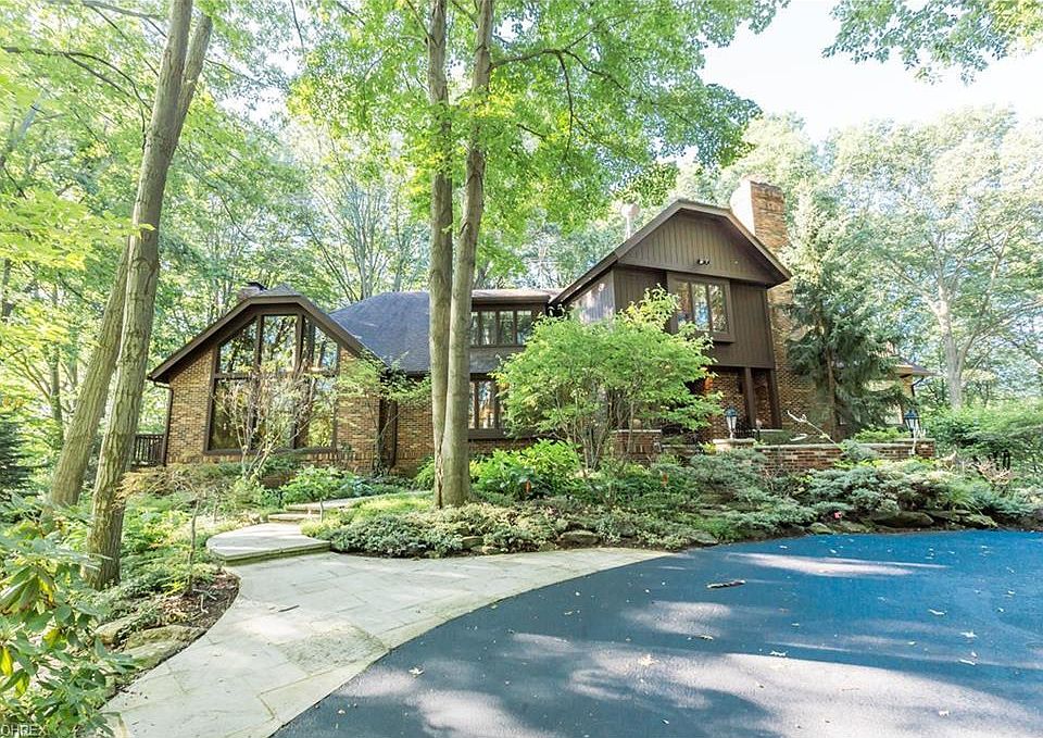 1st image of 15615 Priorway Dr
