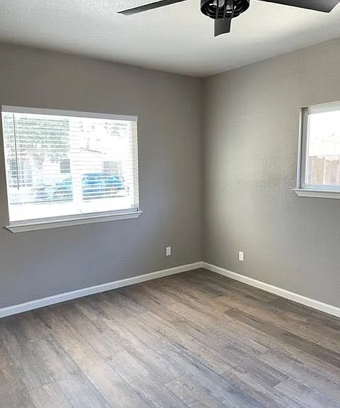 481B McKnight Ln — Photo 8