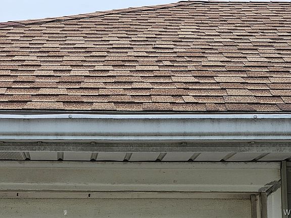 5th image of 747 Sweet Home Rd