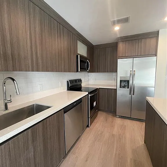 1938 Jackson St #201 — Photo 3