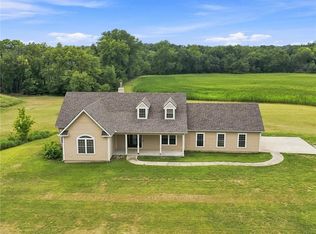 7633 SE 212th St, Holt, MO 64048