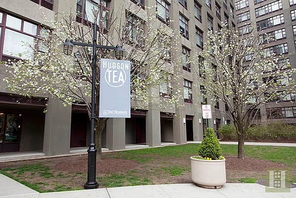 Sold by Halstead Property | media 8