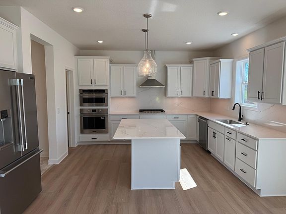 2nd image of 5448 Tallowtree Ln