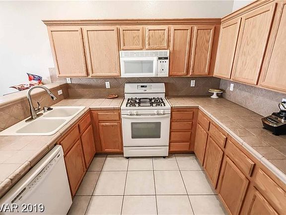 5th image of 5327 Kadena Garden Ct