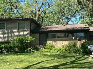 143 Heather Ln, Wilmette, IL