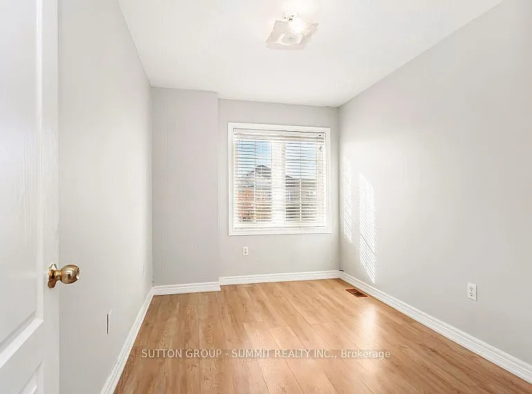 3330 Fountain Park Ave — Photo 14