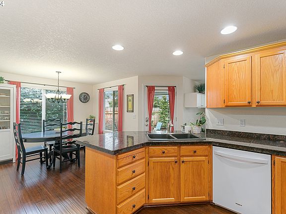 4th image of 13416 NE 6th Ct