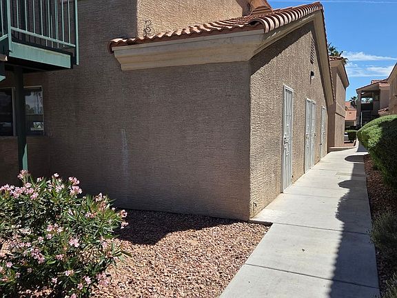 4th image of 6553 McRae Ave